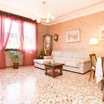 Ca Della Trifora Apartment