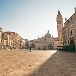 Ca Della Trifora Apartment