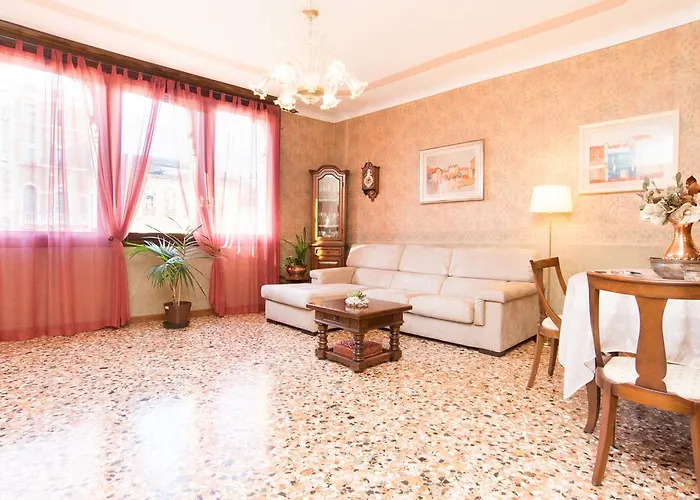 Ca Della Trifora Apartment