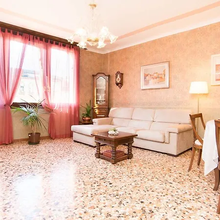 Ca Della Trifora Apartmán